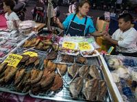 P1030030  Marché de nuit : Thailande Ayutthaya ville