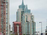 DSC 1126  La police n'est pas très présente et c'est la loi de la jungle qui règne en matière de circulation