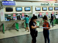 DSC 1825  Les guichets de la gare de Hua Lamphong