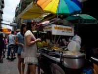 DSC 1739-2  Marchande de fruits