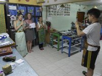 La remise des diplômes (1) : Cours cuisine, Nous