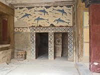 Fresque des dauphins dans la salle de la reine