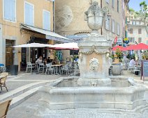 Fontaine des quatres saisons
