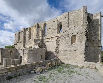 Vestiges de la grande  salle capitulaire adossée à l'église abbatiale
