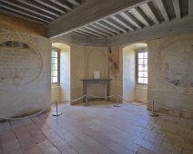 Ancien cabinet d'étude avec peintures murales d'époque