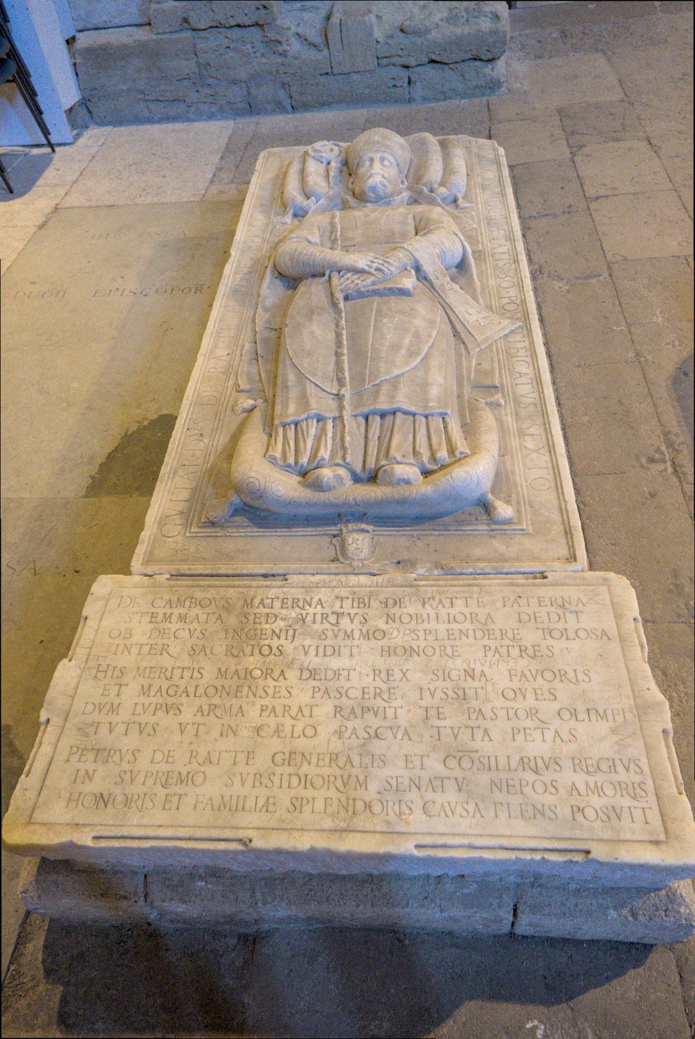 Dalle funéraire de Guitard de la Ratte