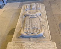 Dalle funéraire de Guitard de la Ratte