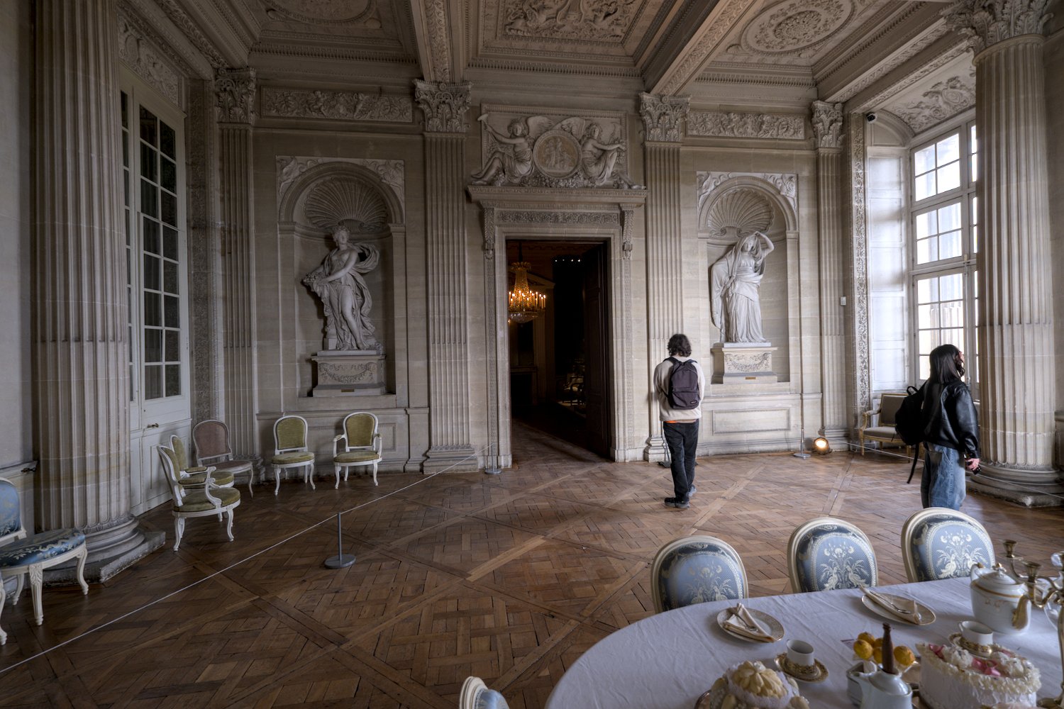 La salle à manger de l'appartement de la Renommée