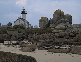 Brignogan- Le phare de Pontusval