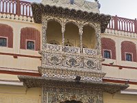 Porte de la mousson ou porte du Paon (Peacock door)  Représente l'automne et est dédiée au Dieu Vishnu