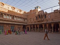 Karam Mahal chowk  Cette cour avait été transformée en lieu des audiences publiques