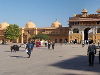 La cour d'accueil (Jaleb Chowk)  Place d'arme où les troupes célébraient leur victoire au retour des batailles