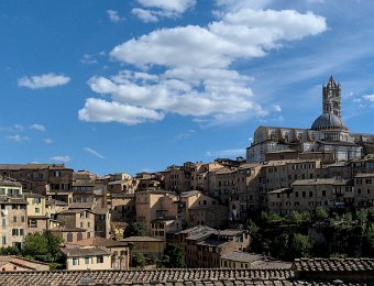 Vue sur la torre del Mangia et le duomo