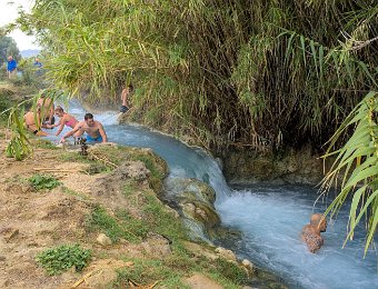Le ruisseau d'eau chaude en amont du moulin