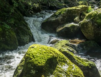 Aston au dessus du barrage de la Riète (Ariège)  NIKON D7100 - F13 - 1/100- 72mm - 400ISO : Aston, torrent, ariège