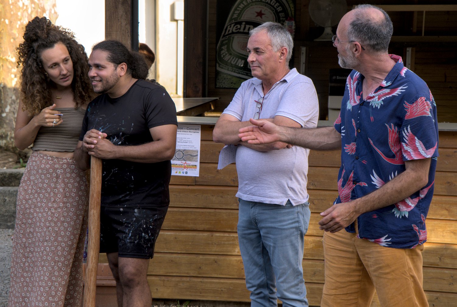 Traduction simultannée par Nidala Barker fille de l'ethno anthropologue Barbara Glowczewski