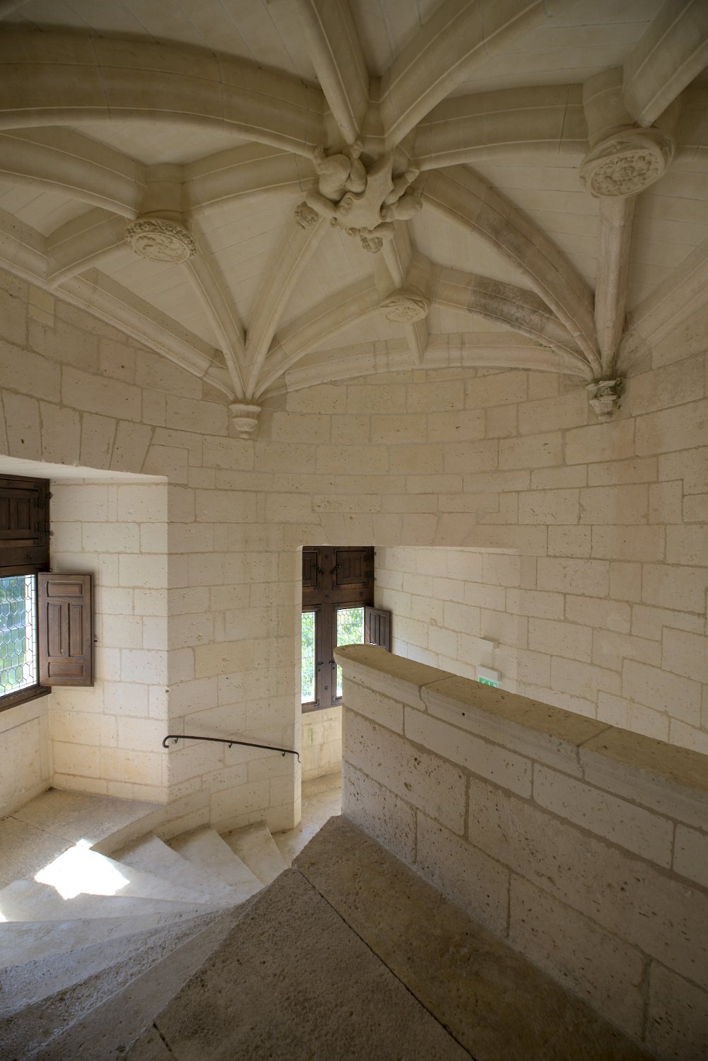 Escalier d'accès au  deuxième étage