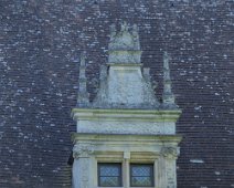 Lucarne de la toiture de l'arrière du château