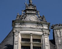 Lucarne de la tour ronde - Gros plan