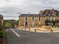 Place centrale du village
