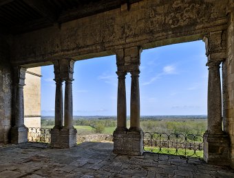 Arcade en péristyle à colonnes