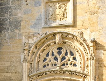 Porte d'entrée de la chapelle