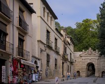 Alhambra - accès par la porte de las Granadas