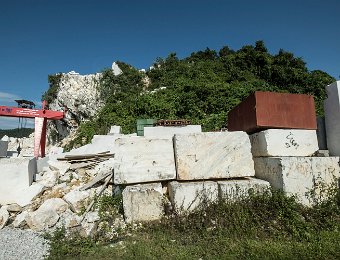 Blocs de marbre prêts à être travaillés