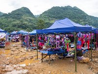 Marché aux vêtements